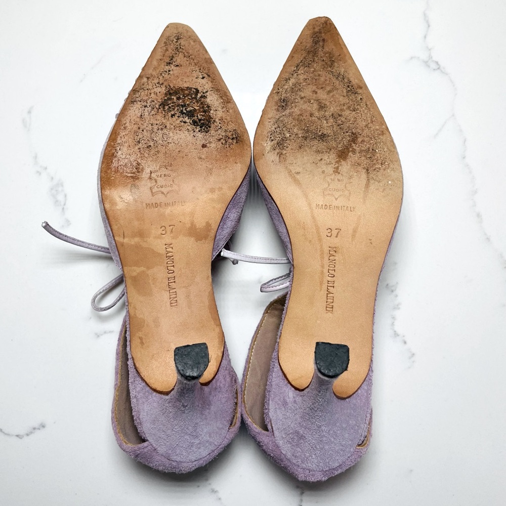 Manolo Blahnik | Ruched Suede Heel - Picture 9 of 10